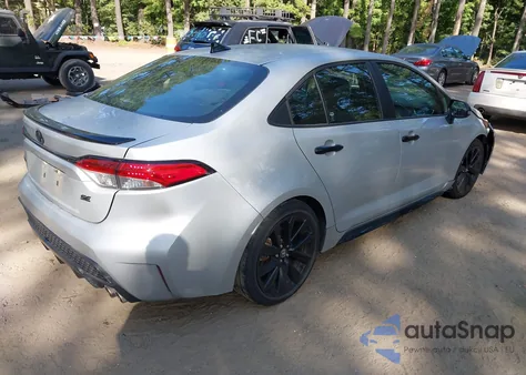 2022 Toyota Corolla Se Nightshade Edition z USA, uszkodzony, nr VIN 5YFS4MCEXNP137181